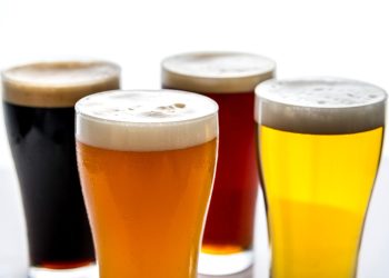 pints-draught-beer-macro-photography